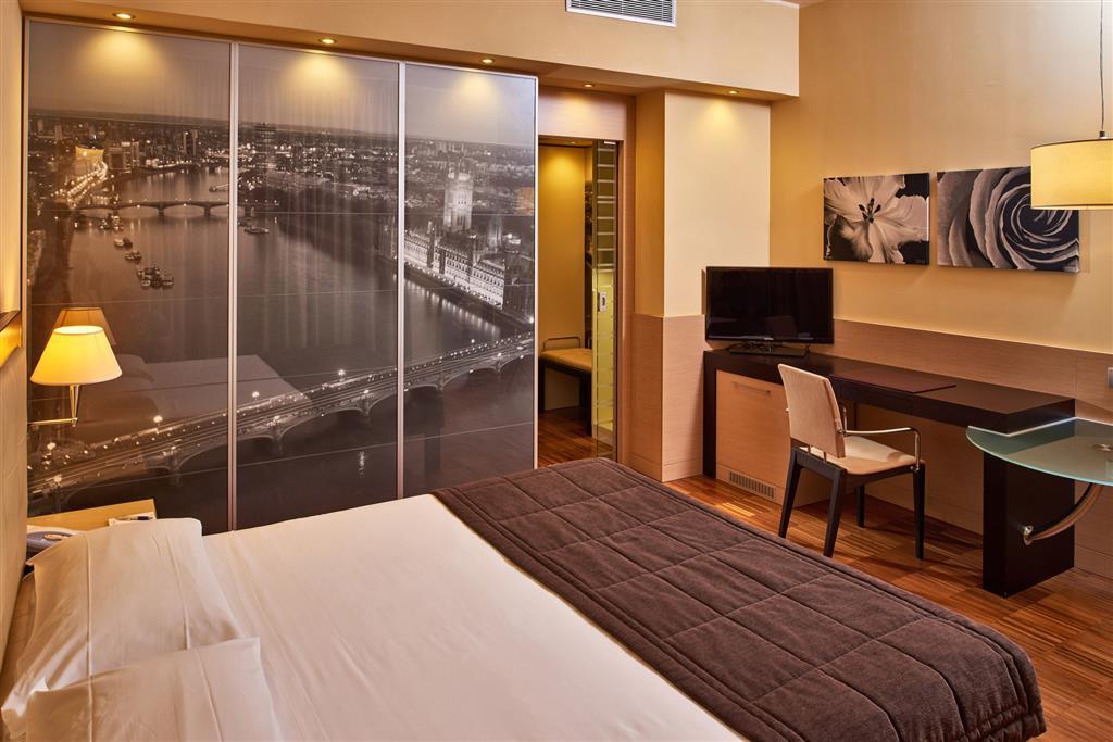 Hotel Cruise Lucino Rum bild