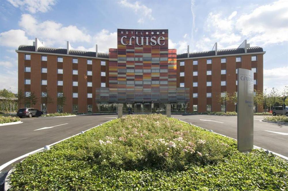 Hotel Cruise Lucino Exteriör bild
